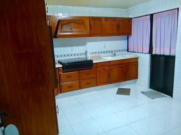 VENTA DE CASA EN SAN MANUEL MUY CERCA DE CU