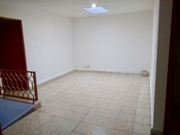 VENTA DE CASA EN SAN MANUEL MUY CERCA DE CU