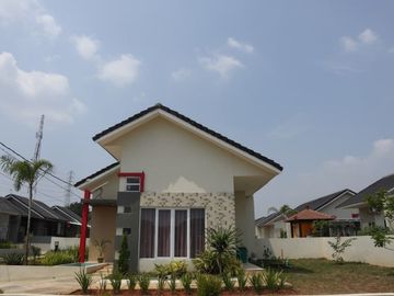 RUMAH KEBUN DAWUAN CIKAMPEK DEKAT INDOTAISEI
