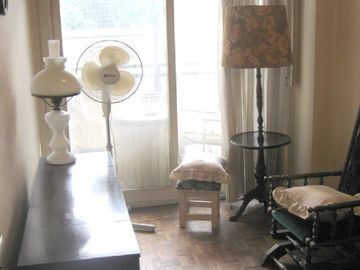 VENTA : : 3 AMB C/DEPENDENCIA : : COCHERA : : CHARCAS 4300 : : U$S 239.000.-