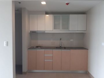 Condominium unit for sale in Eastwood, Quezon City