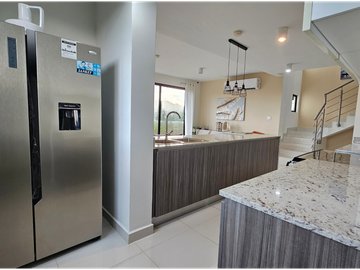 Se Vende Casa en Costa Verde Riverview