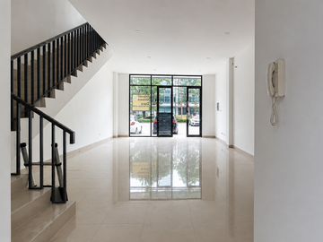 Ruko Premium 4 Lantai - Cocok untuk Kantor, Klinik, Showroom & Ruang Bisnis