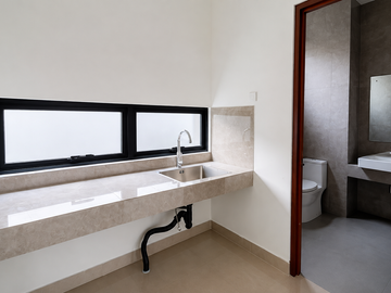 Ruko Premium 4 Lantai - Cocok untuk Kantor, Klinik, Showroom & Ruang Bisnis