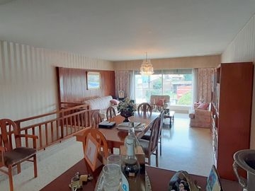 HERMOSA CASA DE ESTILO CON QUINCHO AMPLIO Y GALPON EN PLANTA BAJA EXCELENTE LOTE DE 8.66 X 45 METROS