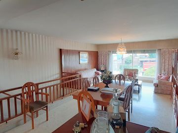 HERMOSA CASA DE ESTILO CON QUINCHO AMPLIO Y GALPON EN PLANTA BAJA EXCELENTE LOTE DE 8.66 X 45 METROS