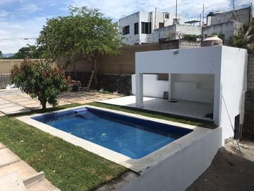 Departamento de 2 recamaras con alberca, por  La Alameda de Cuernavaca, Mor