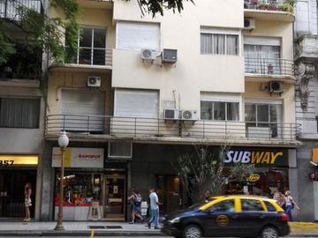 RETIRO PISO EXCELENTE VISTA SOBRE AV. SANTA FE PLAZA SAN MARTÍN