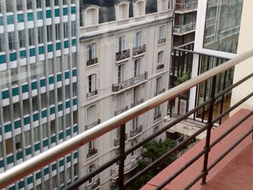 RETIRO PISO EXCELENTE VISTA SOBRE AV. SANTA FE PLAZA SAN MARTÍN