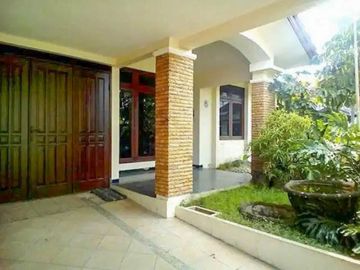 Rumah Hook 2 Lantai Luas 262 di Dewandaru Sukarno Hatta Malang