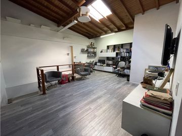 Hermoso Penthouse Duplex en Venta Sabaneta Sector Aves Marías