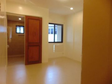 Income Generating Property with 3 Townhouses and 1 single house in Banilad, Cebu City