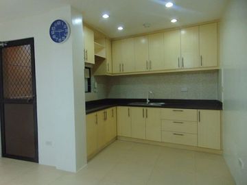 Income Generating Property with 3 Townhouses and 1 single house in Banilad, Cebu City