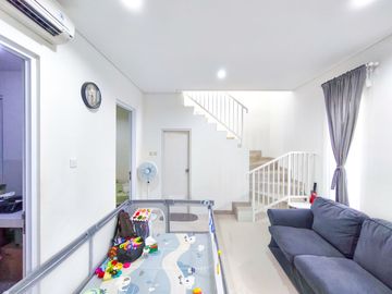Rumah SHM 15 Menit ke Mall Paradise Walk Serpong 2 Lt Siap KPR J-49003