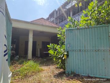 Rumah usaha disewakan Raya Opak Surabaya