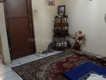 Rumah tengah kota di Jend. Sudirman Gisikdrono