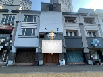 Best for Business! Ruko 3 Lantai Hadap Jalan Utama Gading Serpong