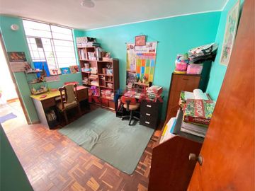 Excelente oportunidad de disfrutar de la privilegiada y tranquila ubicación de ésta hermosa Casa de solo un piso, con 200 mt2 de área de terreno por 1
