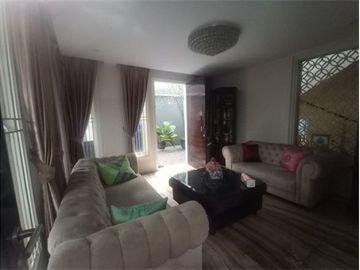 4 Bedroom House for sale