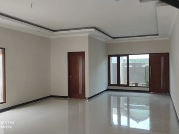 Rumah baru 2 Lantai jalan kabupaten dalam ringroad