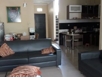 Rumah Nyaman & Asri Tengah Kota 2 Lt Type 250 LT 370 M2 , Perumahan Batununggal, Kodya Bandung
