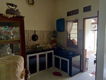 Rumah Jatisari Jatiasih Bekasi,2 Lantai Tanah Luas+AC 3 UNIT