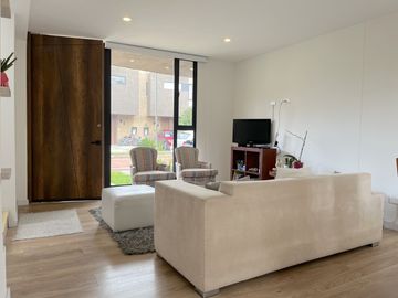 casa en venta en cajicá. Cod V8234630