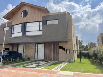 casa en venta en cajicá. Cod V8234630