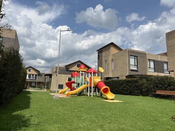 casa en venta en cajicá. Cod V8234630