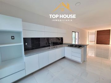 Casa en venta en Veracruz, Lomas del Sol 3 habitaciones alberca
