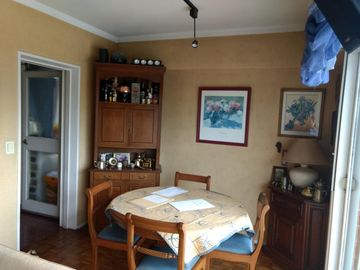 Belgrano R. -  4 ambientes - Piso alto - Luz - Cochera+Baulera - Venta Urgente
