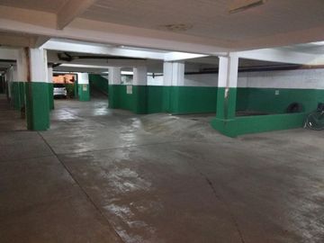 Belgrano R. -  4 ambientes - Piso alto - Luz - Cochera+Baulera - Venta Urgente