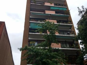 Belgrano R. -  4 ambientes - Piso alto - Luz - Cochera+Baulera - Venta Urgente