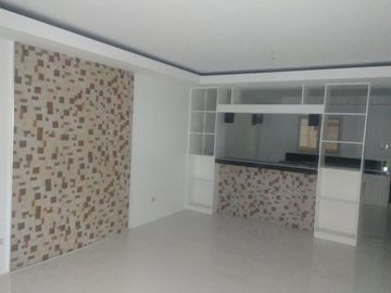 Modern House with 3 Bedroom in Angeles City Near Clark Airpo
