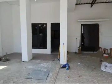 Rumah di Gayung Kebonsari Injoko Siap Huni Nego