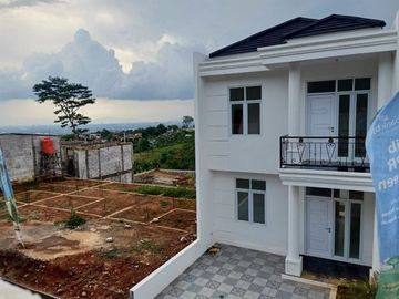 Rumah mewah elite konsep villa 2LT harga 1LT di Cinunuk dkt Griya