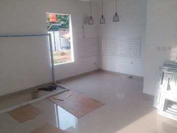 Rumah di Cikunir Bekasi Selatan,2 Lantai Deket Stasiun LRT