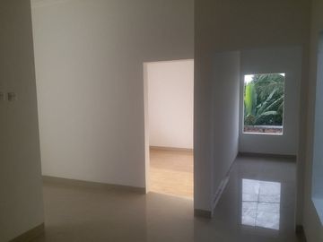 Rumah di Cikunir Bekasi Selatan,2 Lantai Deket Stasiun LRT