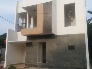 Rumah di Cikunir Bekasi Selatan,2 Lantai Deket Stasiun LRT
