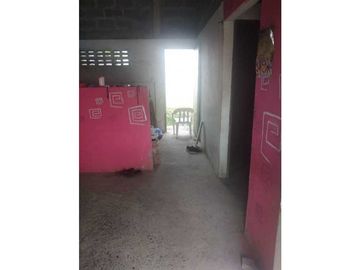 VENTA DE CASA EN EL BARRIO LOS ROBLES, MONTERIA