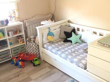 OPORTUNIDAD.- Luminoso departamento de 4 ambientes con balcón  Acas.-Vias/Santa Fe