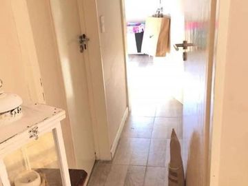 OPORTUNIDAD.- Luminoso departamento de 4 ambientes con balcón  Acas.-Vias/Santa Fe