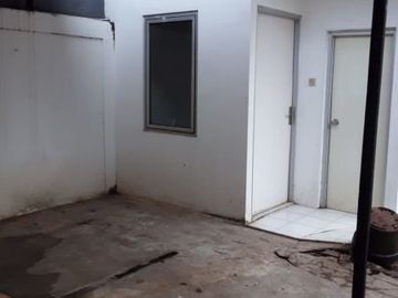 Dijual Rumah Taman Chrysant 1 BSD Rapi Siap Huni Cluster Nyaman Blok I4 Kencana Loka BSD City Tangerang