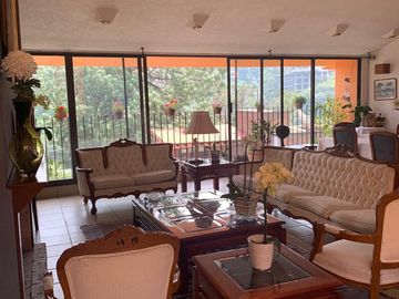 EN VENTA PRECIOSA CASA EN LA HERRADURA CON VISTAS HERMOSAS Y MUCHO SOL