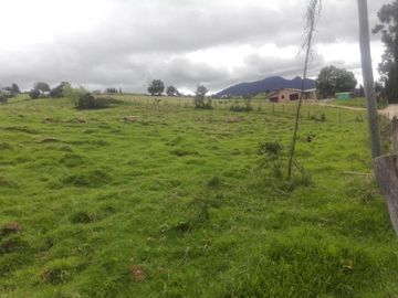 casalote en venta en vereda altico. Cod V3363