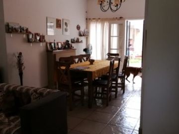 AVELLANEDA 1600 - Casa en Ph 4 ambientes -   Acepta propiedad en parte de pago