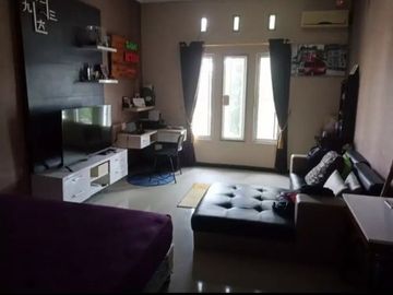 Dijual rumah full furnish taman wisata* *Tropodo Sidoarjo*