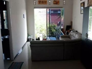 Dijual rumah full furnish taman wisata* *Tropodo Sidoarjo*