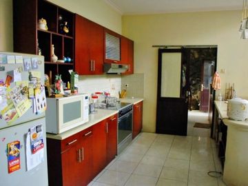 Rumah di Cinere, Mewah 2Lt, Lingk. Nyaman di Mega Cinere