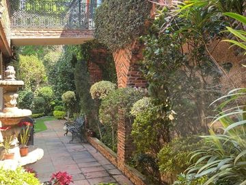 Preciosa Casa en Venta Bosque de Tlalpan Fraccionamiento con alta seguridad